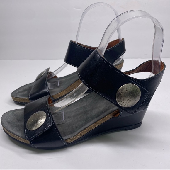 Tao's Carousel 2 Black Wedge Heel Sandal - Picture 3 of 6